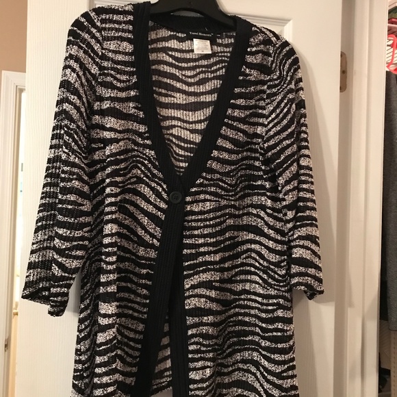 Lightweight Zebra Striped Cardigan - Picture 5 of 6